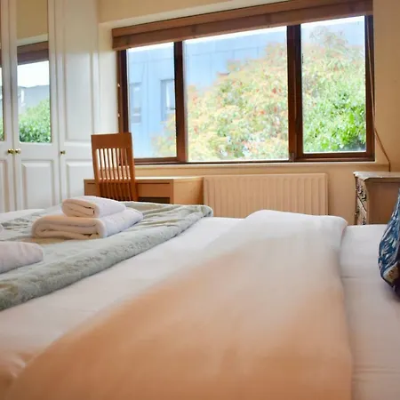Cosy And Bright 3 Bedroom House In Central 더블린