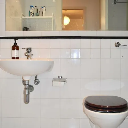 Дом отдыха Cosy And Bright 3 Bedroom House In Central *