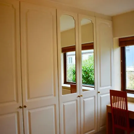 Cosy And Bright 3 Bedroom House In Central Dublin
